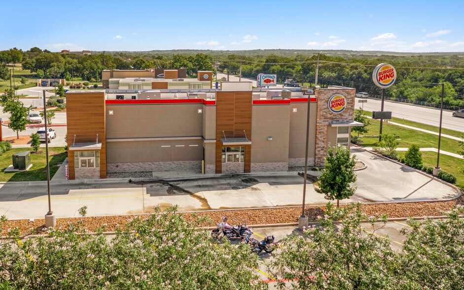 More Photos Of 1450 S Water St, Burnet Fast Food For Sale