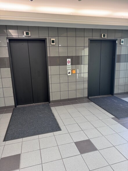 More Photos Of 411 State Route 17, Hasbrouck Heights Medical For Lease