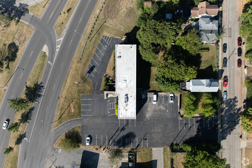 More Photos Of 1240 E Main St, Springfield Loft Creative Space For Sale