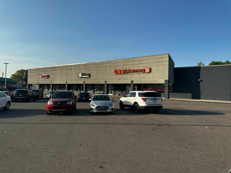 More Photos Of 4235-4239 E 12 Mile Rd, Warren Storefront For Sale