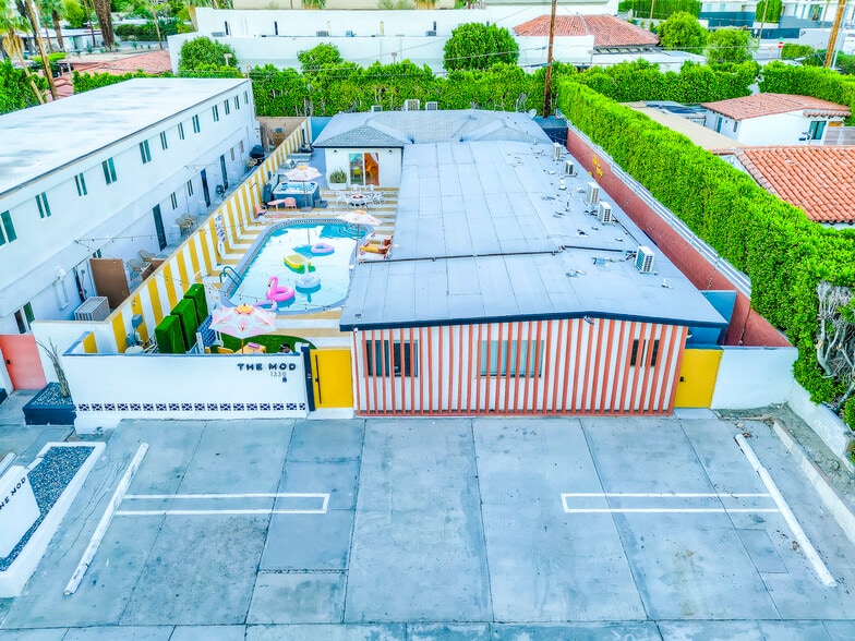 More Photos Of 1339 N Indian Canyon Dr, Palm Springs Hotel For Sale