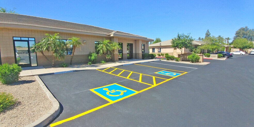 More Photos Of 18001 N 79th Ave, Glendale Office For Lease