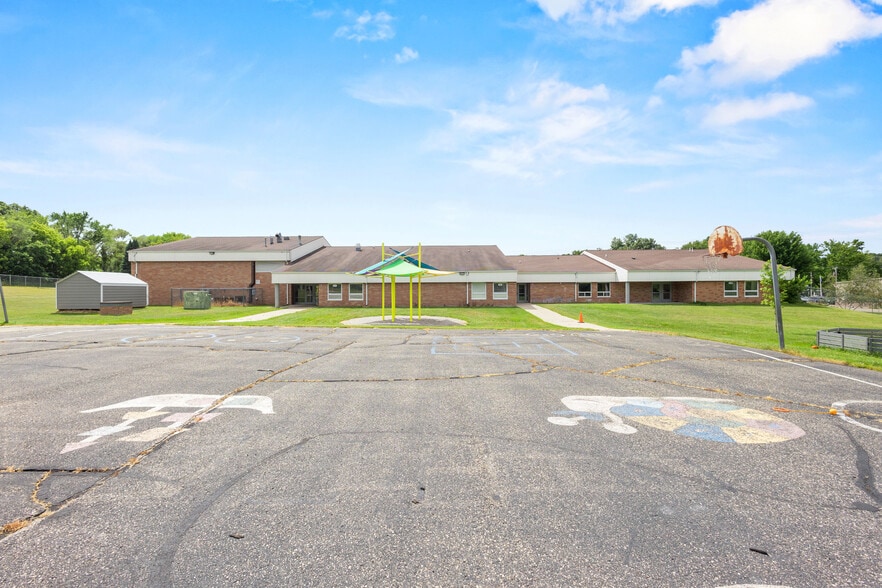 More Photos Of 414 S Church St, Endeavor Schools For Sale