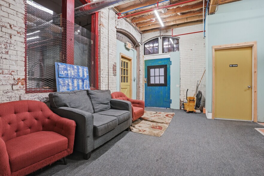 More Photos Of 120 Webster St, Pawtucket Manufacturing For Sale