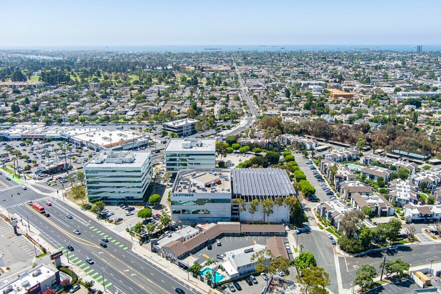 More Photos Of , Long Beach Office For Sale