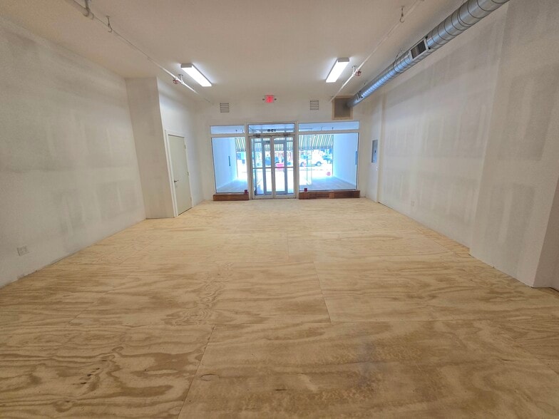 More Photos Of 158-164 Main St, Northampton Office Residential For Lease