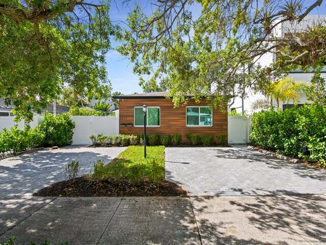 More Photos Of 1508 NE 6th St, Fort Lauderdale Multifamily For Sale