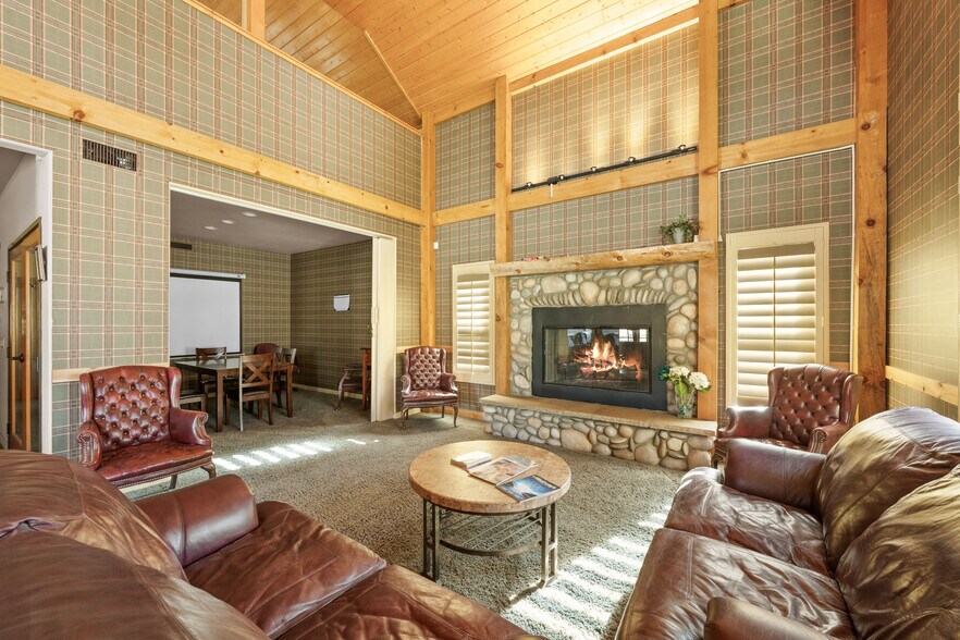 More Photos Of 42718 Moonridge Rd, Big Bear Lake Office For Sale