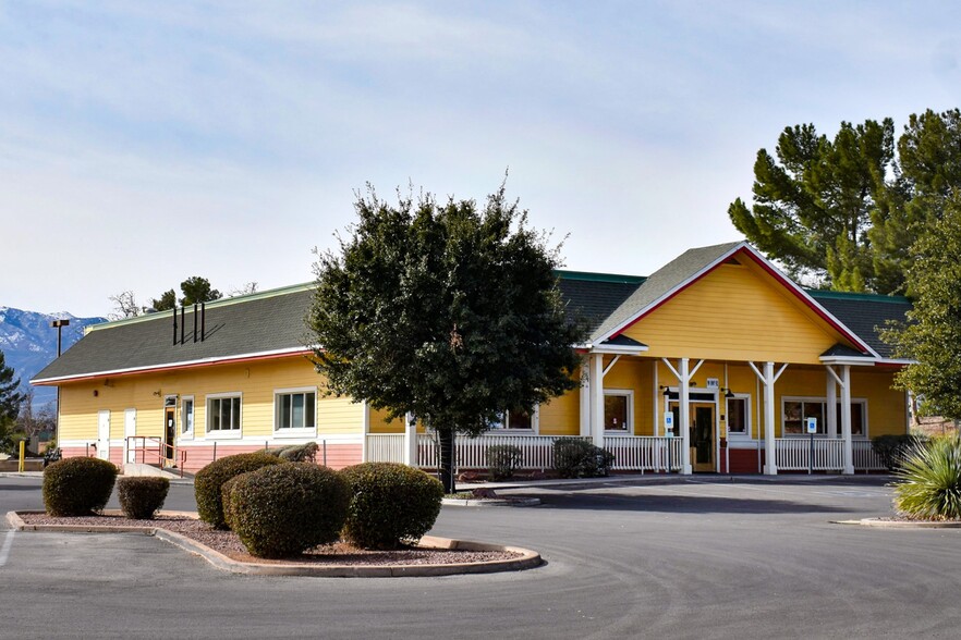 Primary Photo Of 99 S Highway 92, Sierra Vista Restaurant For Lease