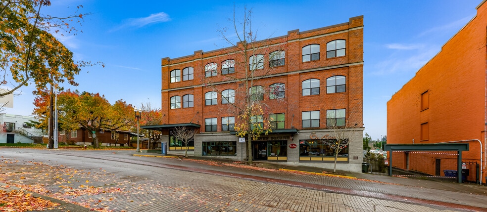 More Photos Of 1224 Harris St, Bellingham Apartments For Sale