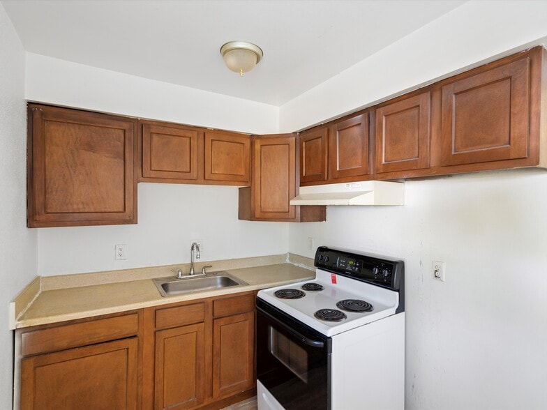 More Photos Of 19199 Lahser Rd, Detroit Apartments For Sale