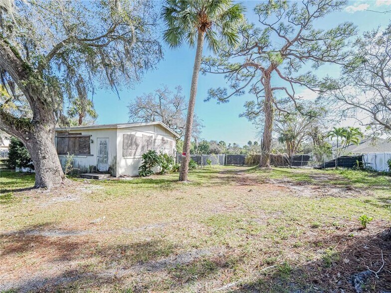 More Photos Of 690 6th Ave, Vero Beach Land For Sale