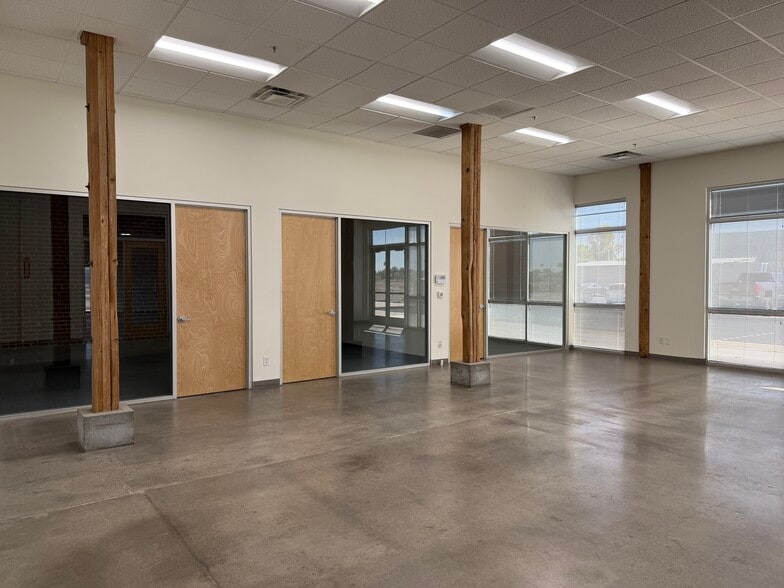 More Photos Of 1300 S Litchfield Rd, Goodyear Unknown For Lease