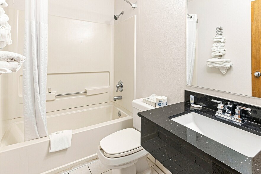 More Photos Of 251 Allegheny Blvd, Brookville Hotel For Sale