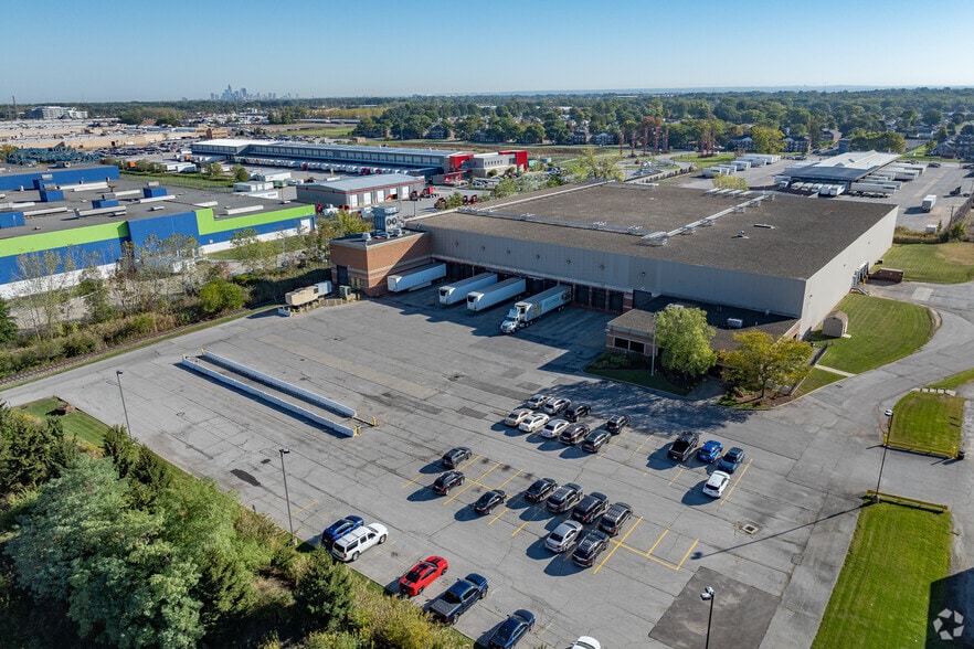 More Photos Of 12200 Corporate Dr, Parma Warehouse For Sale