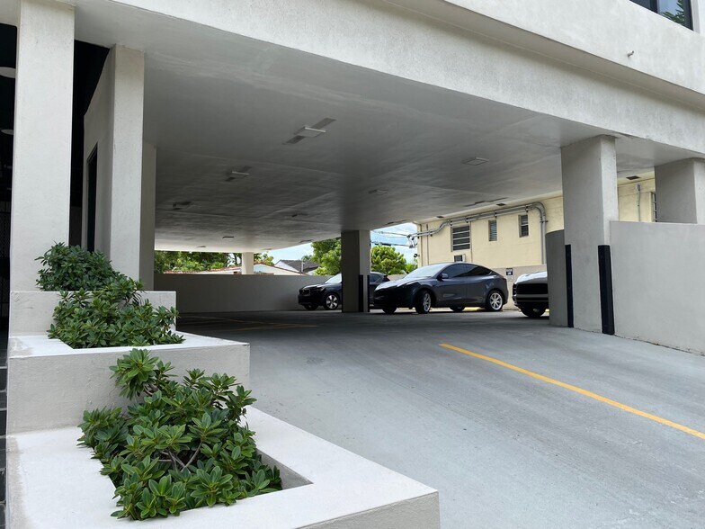 More Photos Of 2350 Coral Way, Coral Gables Medical For Sale