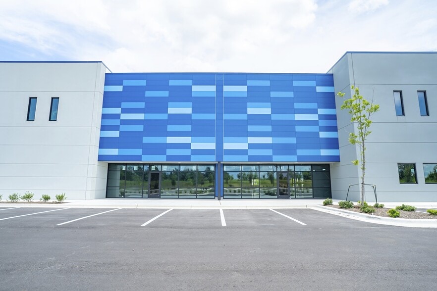 More Photos Of 15508 Impact Way, Pflugerville Warehouse For Lease