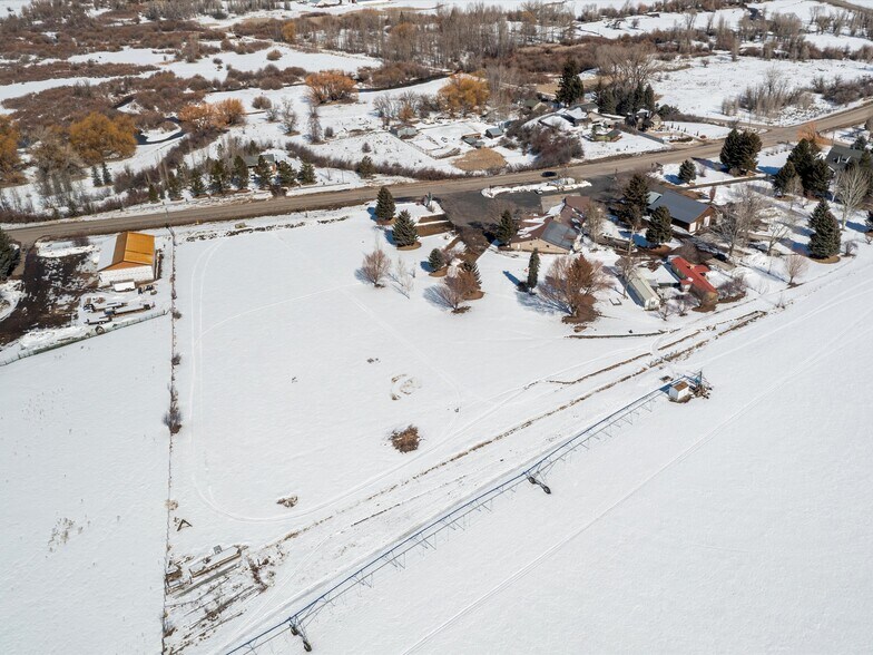 More Photos Of 900 S Highway 39, Huntsville Restaurant For Sale