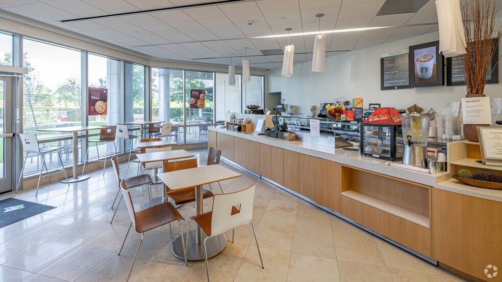 More Photos Of 2255 E Mossy Oaks Blvd, Spring Medical For Lease