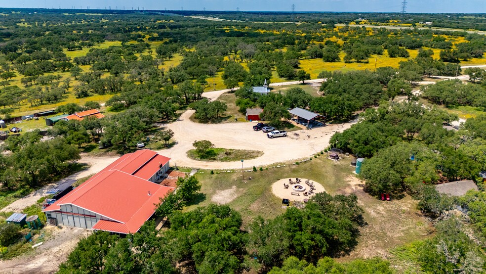More Photos Of 6411 Junction Hwy, Mountain Home Specialty For Sale