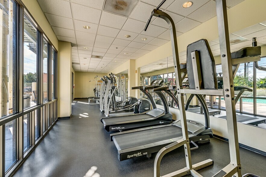 More Photos Of 801 National City Blvd, National City Multifamily For Sale