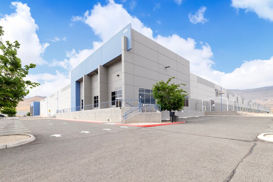 More Photos Of 3200 USA Pky, Sparks Distribution For Lease