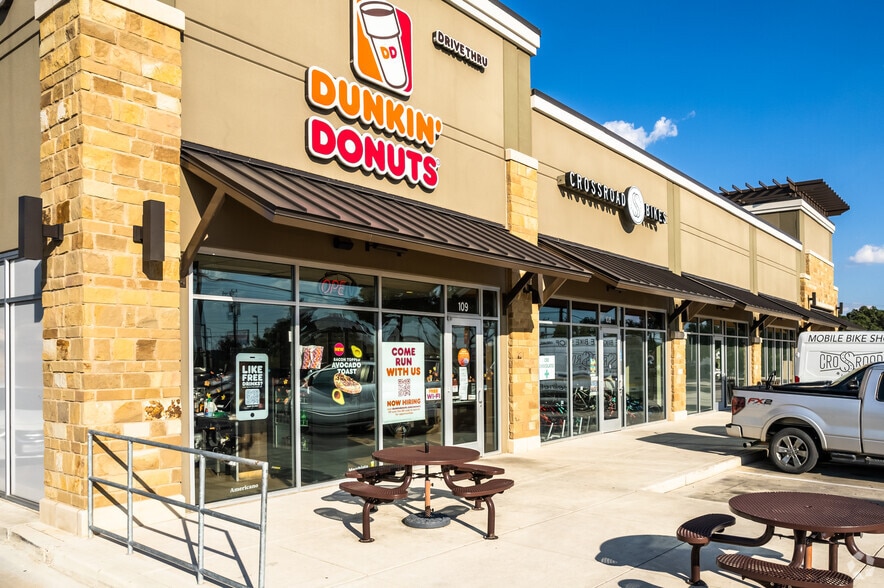 More Photos Of 14510 NW Military Hwy, Shavano Park General Retail For Lease