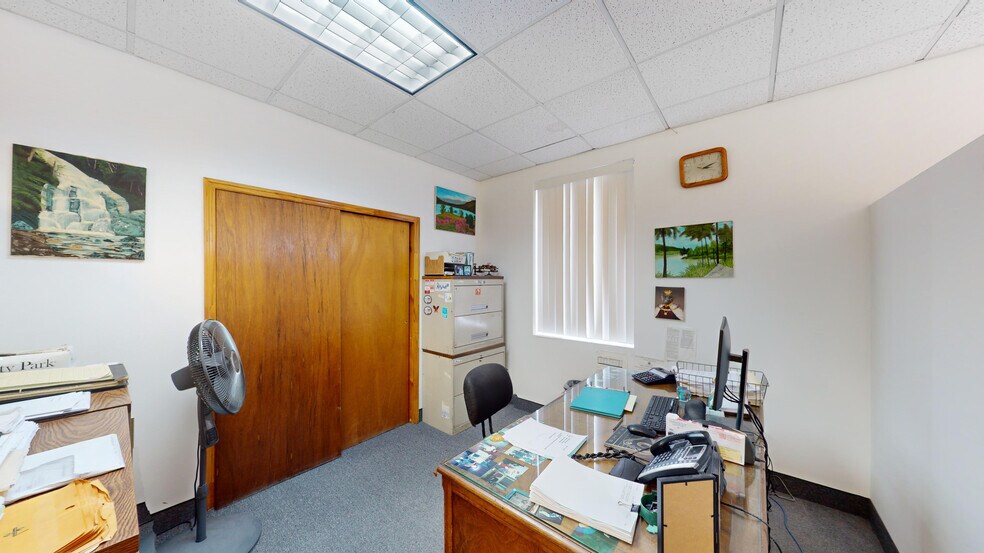 More Photos Of 31-21 31st St, Long Island City Office For Lease