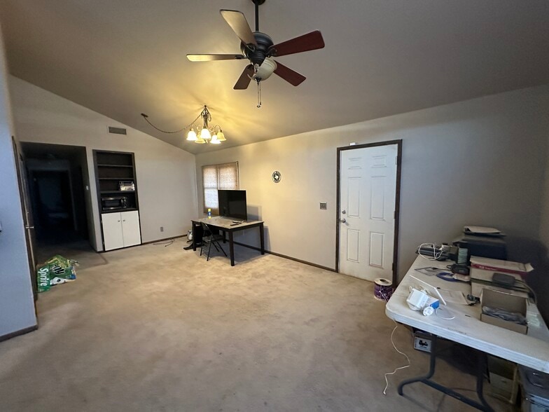 More Photos Of 8700 S County Road 1210, Midland Manufacturing For Sale