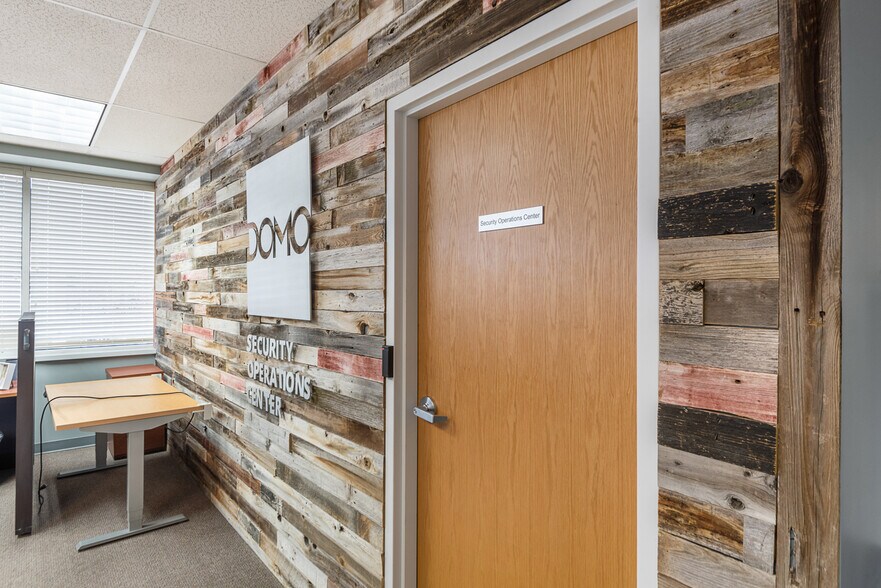 More Photos Of 808 E Utah Valley Dr, American Fork Office For Lease