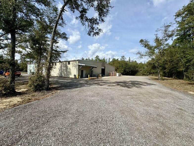 More Photos Of 3948 Garcon Point Rd, Milton General Retail For Lease