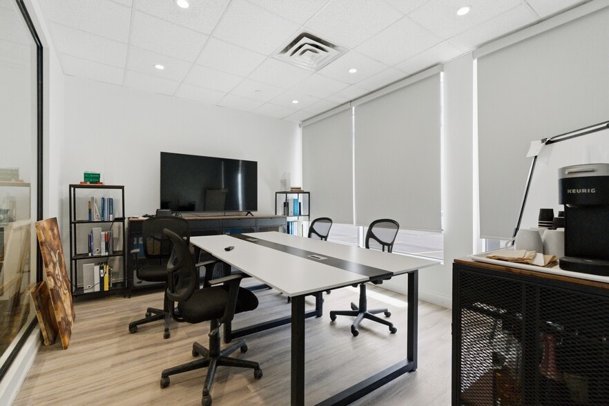 More Photos Of 397 Humberline Dr, Toronto Warehouse For Sale