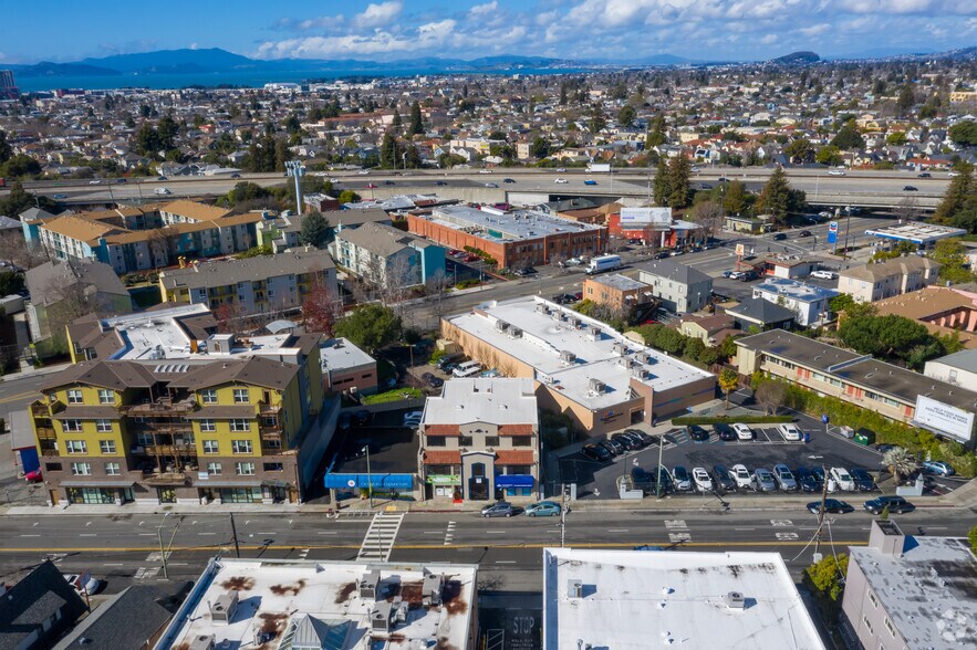 More Photos Of 5263 Claremont Ave, Oakland Loft Creative Space For Sale
