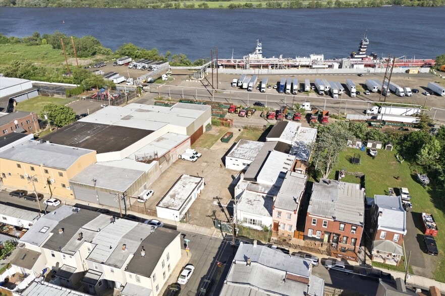 More Photos Of 4821 Garden St, Philadelphia Industrial For Sale