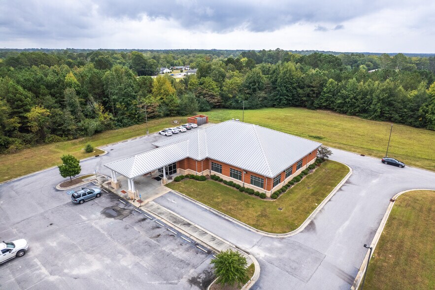 More Photos Of 621 McNeil Cir, Thomson Medical For Sale