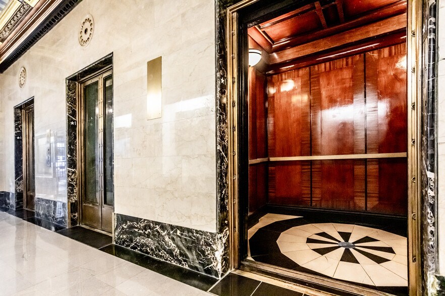More Photos Of 521-527 W 7th St, Los Angeles Coworking Space