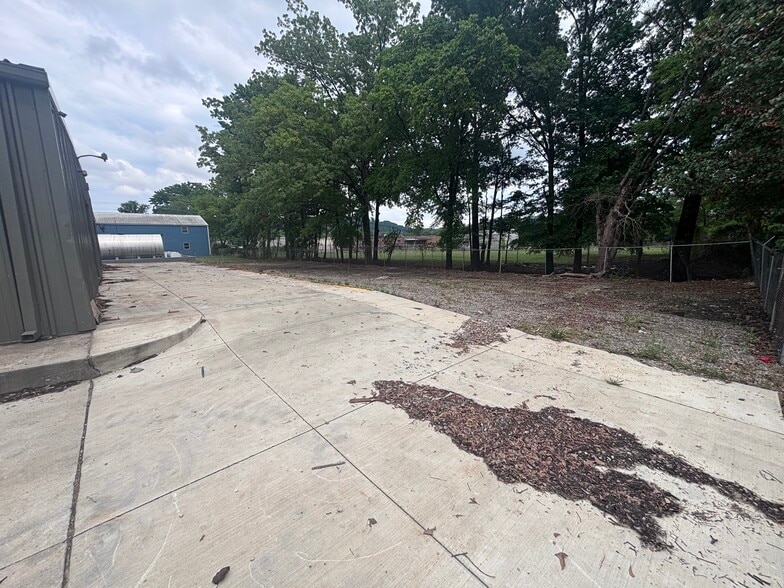 More Photos Of 1500 E 42nd St, Chattanooga Industrial For Lease