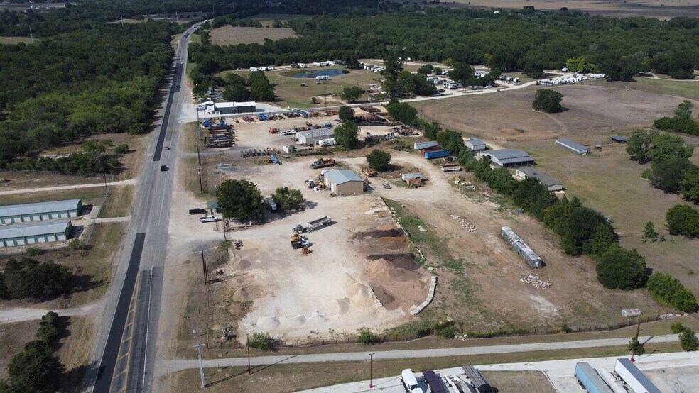 More Photos Of 1951 S Magnolia Ave, Luling Land For Sale