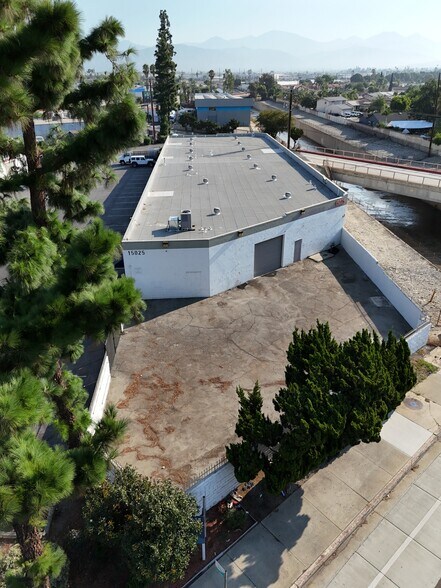 More Photos Of 15025 Badillo St, Baldwin Park Manufacturing For Lease