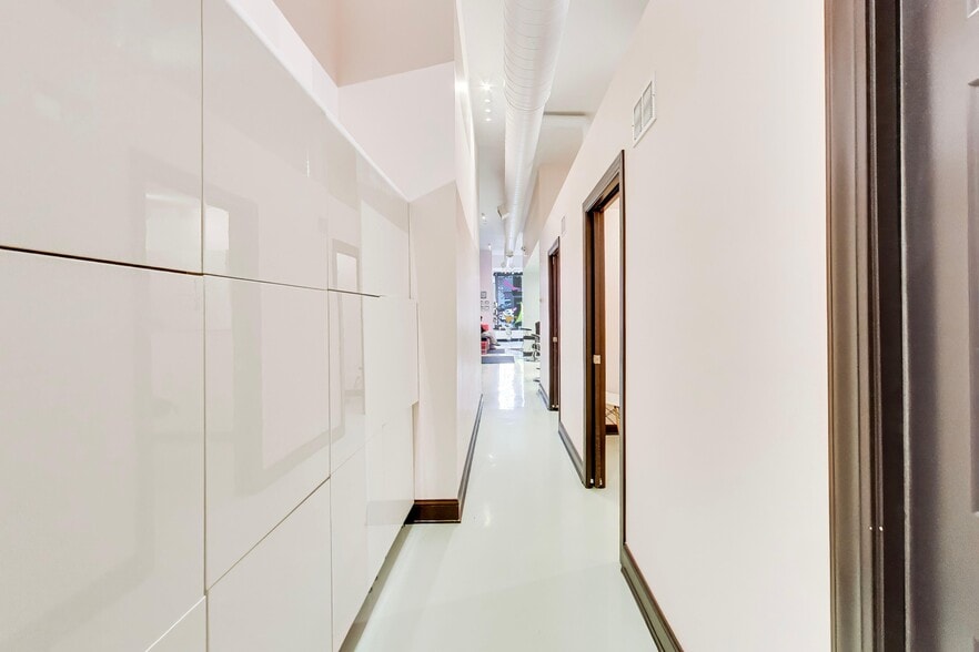 More Photos Of 2108-2110 W Roscoe St, Chicago Storefront Retail Residential For Sale