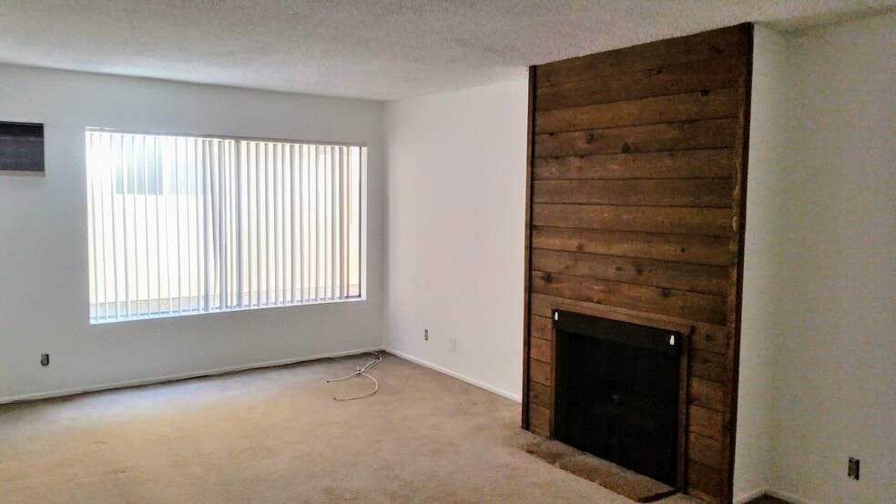 More Photos Of 3717 Cardiff Ave, Los Angeles Apartments For Sale