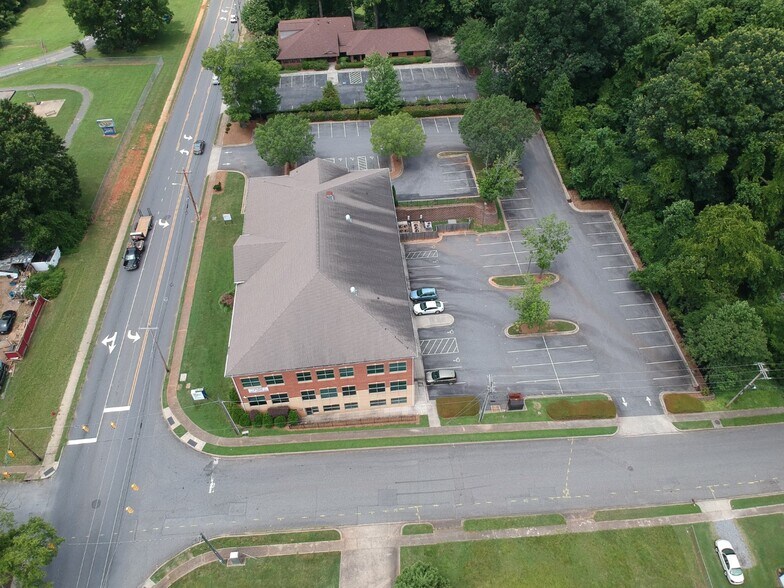 More Photos Of 502 W King St, Kings Mountain Medical For Lease
