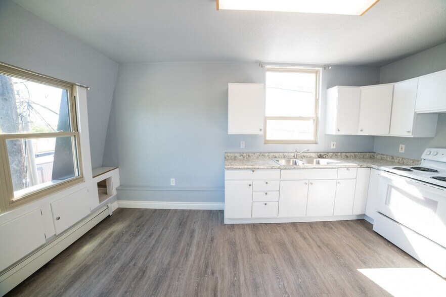 More Photos Of 809 15th St, Fort Benton Apartments For Sale