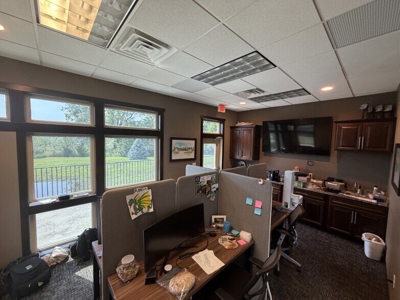 More Photos Of 115 E Vista Lake Ave, Polk City Flex For Sale