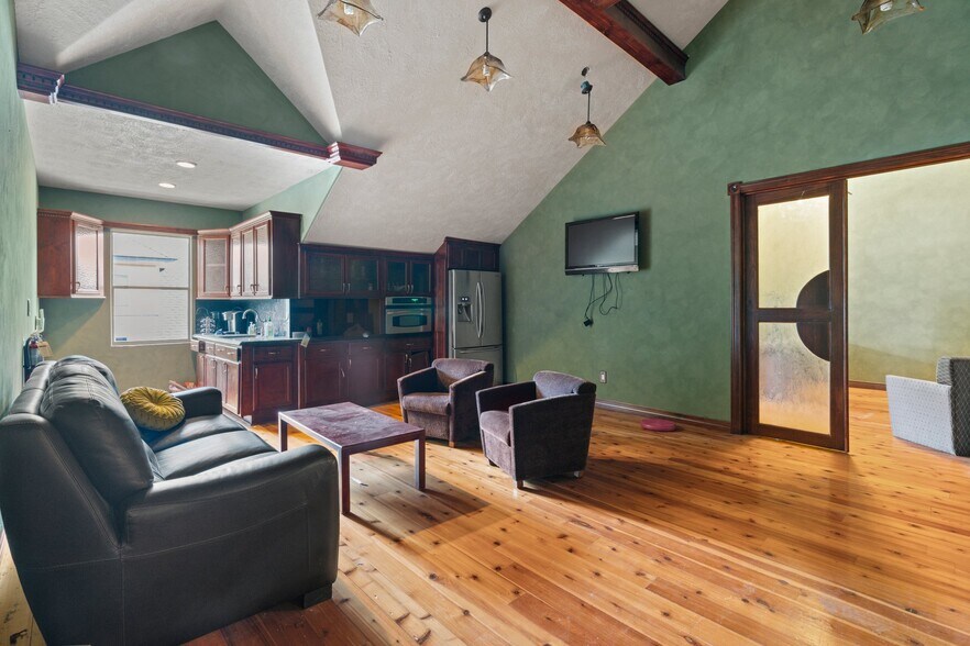 More Photos Of 439 Mason Rd, Katy Medical For Sale