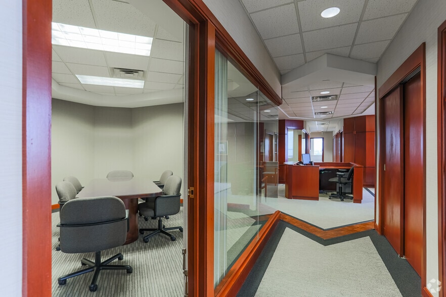 Photo of 13rd Floor Ste 1300