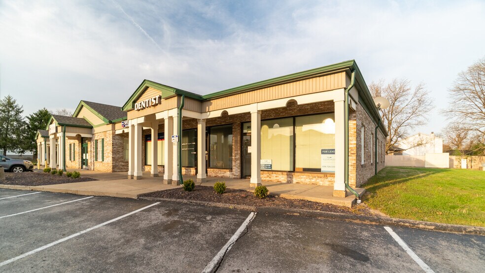 More Photos Of 3801-3837 Vaile Ave, Florissant General Retail For Lease