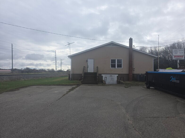 More Photos Of 822 Main St, Jamestown Freestanding For Sale