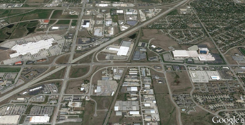 More Photos Of 1001-1081 E 151st St, Olathe Unknown For Lease