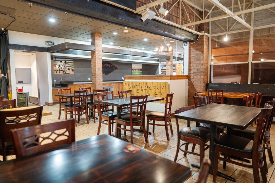 More Photos Of 850 S Bluff St, Saint George Hotel For Lease